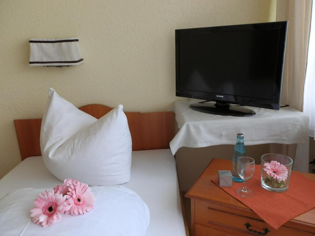 Landhotel Loewen Blumberg Quarto foto