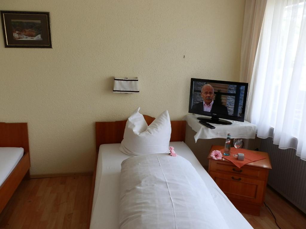 Landhotel Loewen Blumberg Exterior foto